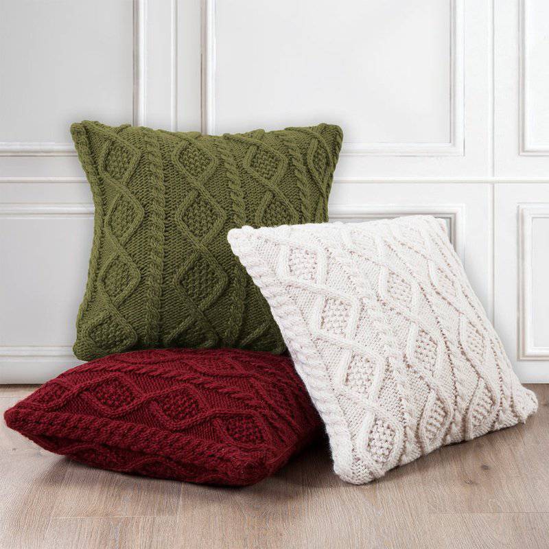 Cable Knit Throw Pillow