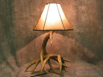 WHITETAIL DEER 2 ANTLER LAMP